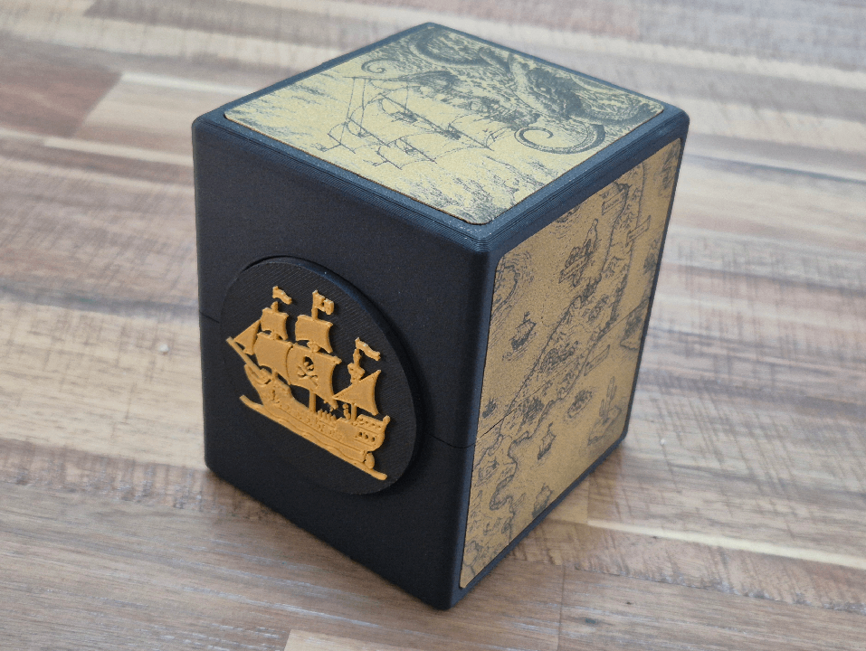 Proteus Deckbox - Pirate map theme
